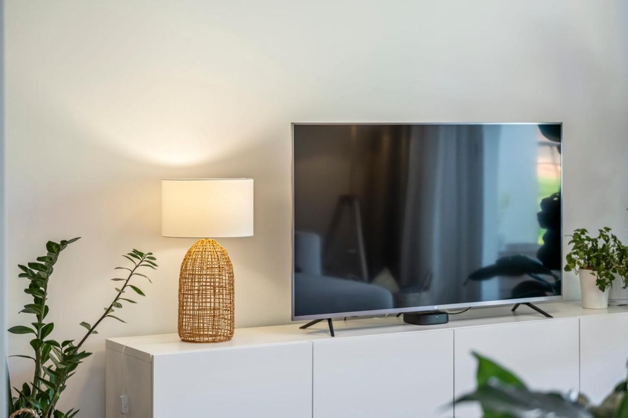 Ficcus Home Caniço Exteriör bild